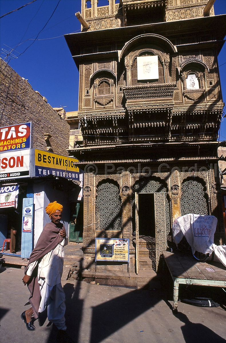 Little street, Jaisalmer, Rajasthan, India
(cod:India 38)